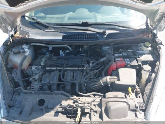3FADP4BJ9JM100354 Ford FIESTA SE