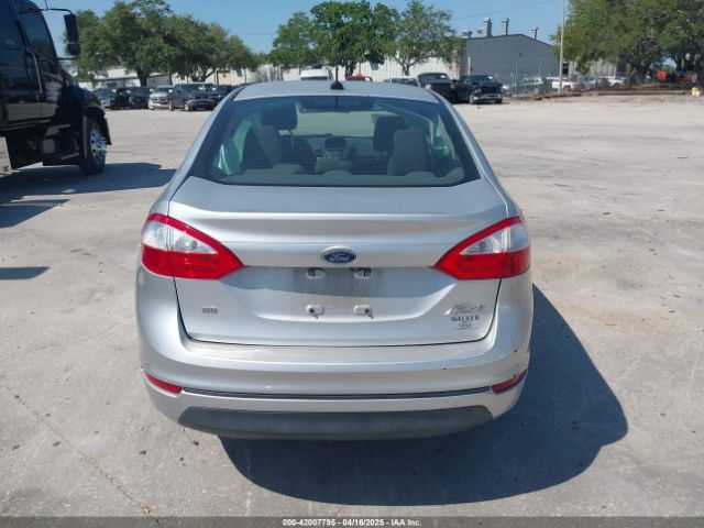 3FADP4BJ9JM100354 Ford FIESTA SE