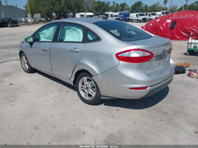 3FADP4BJ9JM100354 Ford FIESTA SE