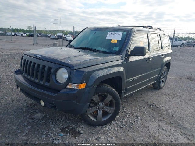 1C4NJRFB0FD118051 Jeep 2015