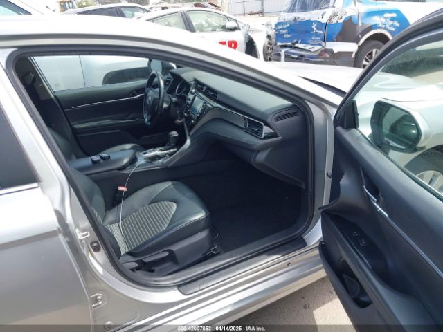 4T1B21HK2KU011328 Toyota Camry Hybrid Se