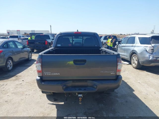 5TFJU4GN8FX090631 Toyota Tacoma Prerunner V6