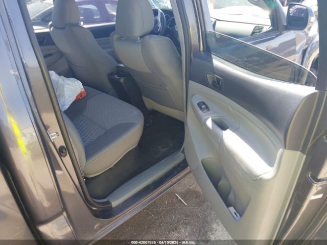 5TFJU4GN8FX090631 Toyota Tacoma Prerunner V6