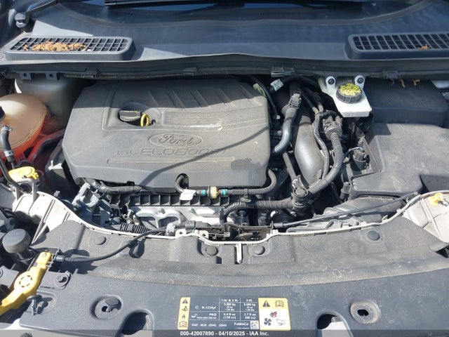 1FMCU9HD5JUA83542 Ford ESCAPE SEL