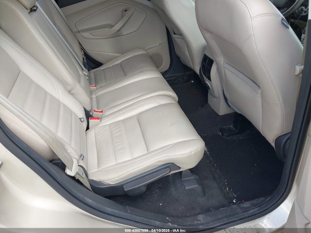1FMCU9HD5JUA83542 Ford ESCAPE SEL
