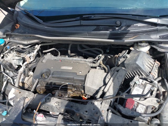 2HKRM4H31GH638272 Honda CR-V LX