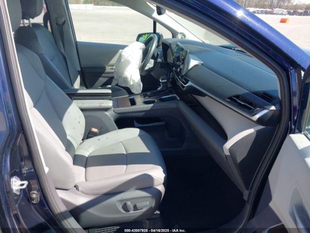 5TDJRKEC2MS023873 Toyota SIENNA XLE