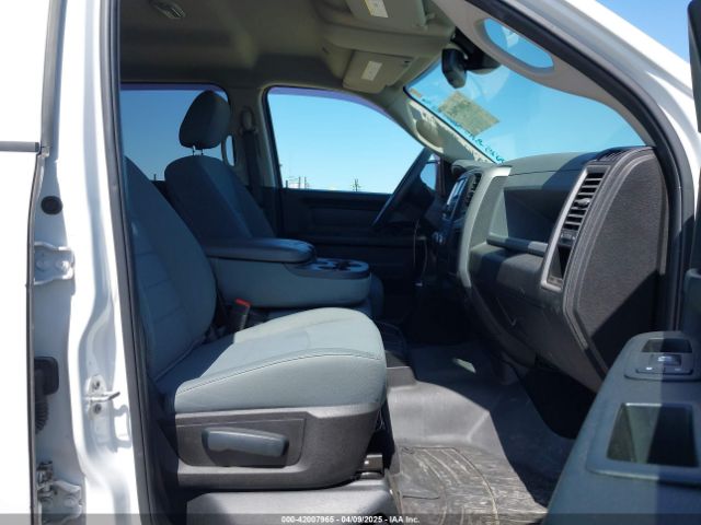 2019 RAM 1500 CLASSIC 1C6RR7SMXKS699593 Photo 4