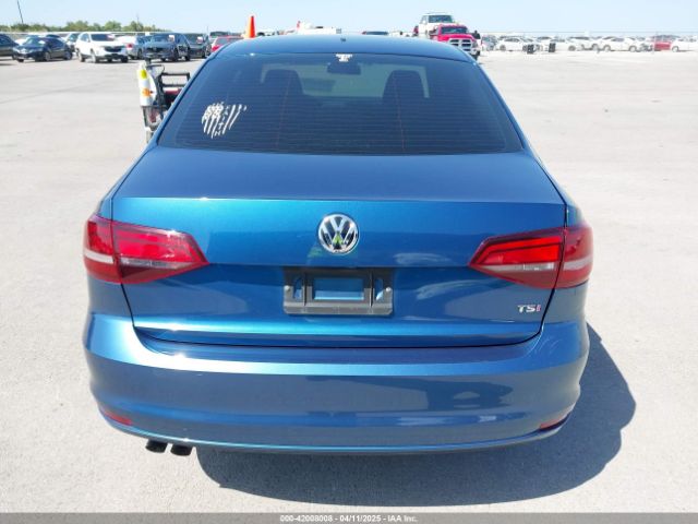 3VW167AJ2HM327315 Volkswagen Jetta 1.4t S