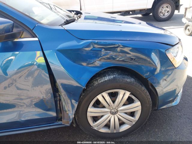 3VW167AJ2HM327315 Volkswagen Jetta 1.4t S