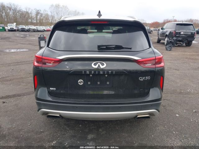 3PCAJ5M38KF116554 Infiniti Qx50 Essential
