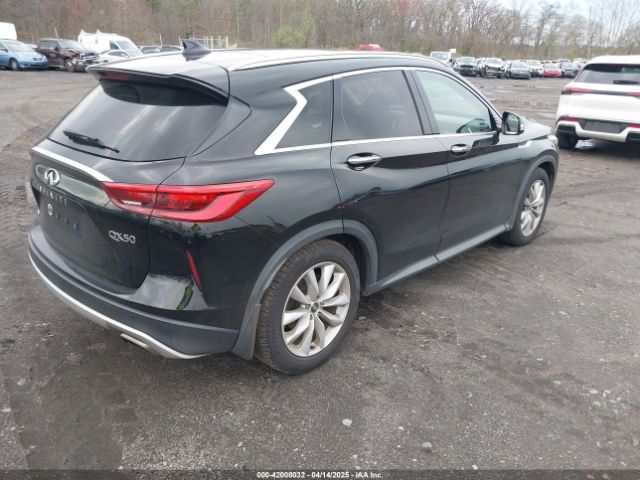 3PCAJ5M38KF116554 Infiniti Qx50 Essential