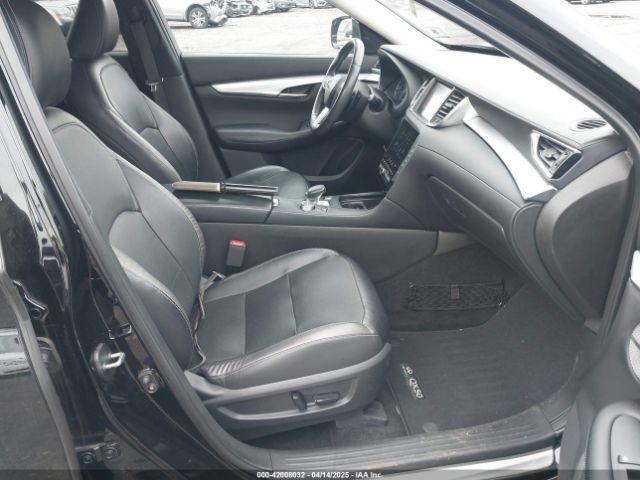 3PCAJ5M38KF116554 Infiniti Qx50 Essential