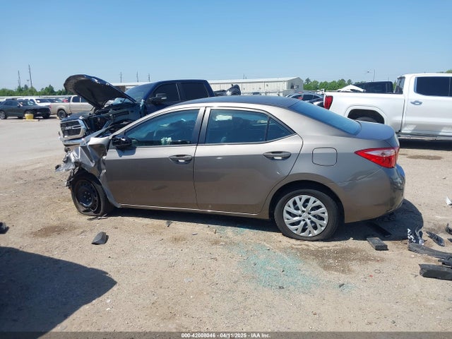 5YFBURHE0HP688620 Toyota COROLLA LE