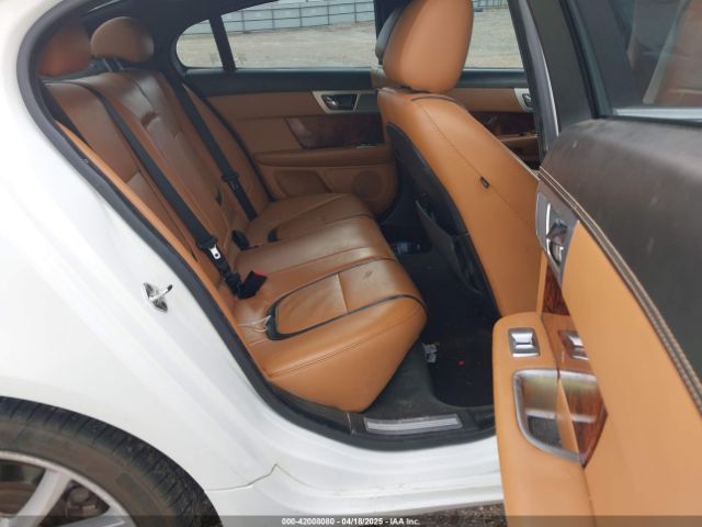 2015 JAGUAR XF SAJWA0F74F8U58177 Photo 7