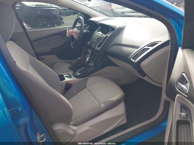 1FADP3F29EL454265 Ford FOCUS SE