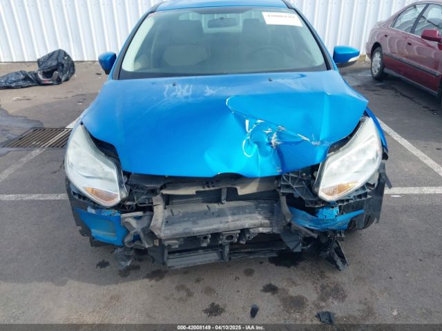1FADP3F29EL454265 Ford FOCUS SE