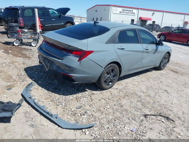 KMHLM4AG5NU365970 Hyundai ELANTRA SEL