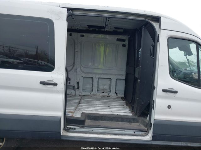 1FTNR2CM4FKA84584 Ford Transit-250