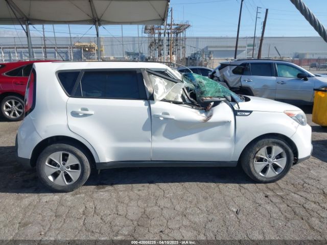 KNDJN2A21G7329924 KIA Soul