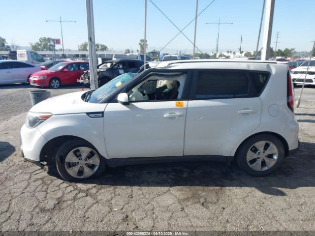 KNDJN2A21G7329924 KIA Soul