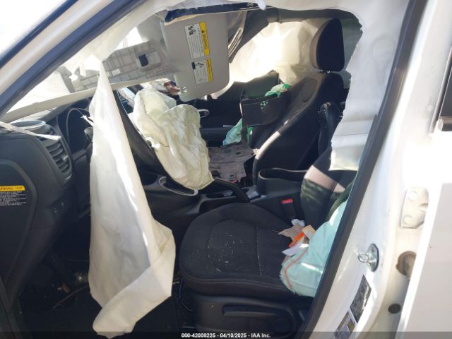KNDJN2A21G7329924 KIA Soul