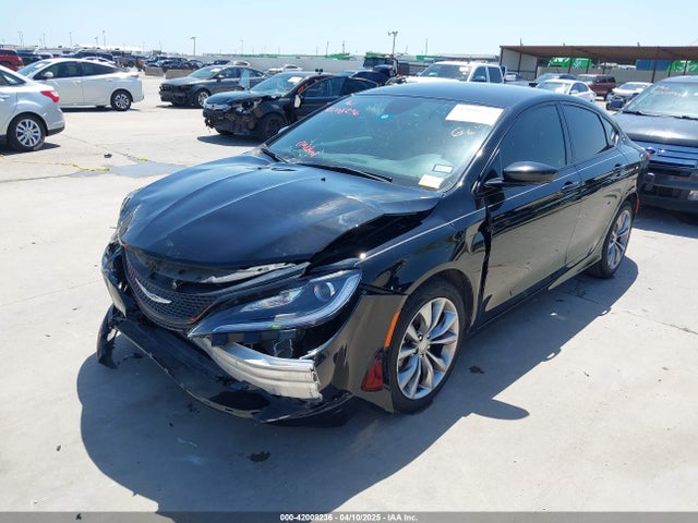 Chrysler 200 S 2015 1C3CCCBB0FN554918 Image 2