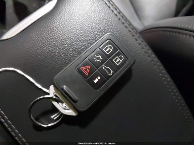 YV4902RC3F2579799 Volvo Xc60 T6 Premier Plus