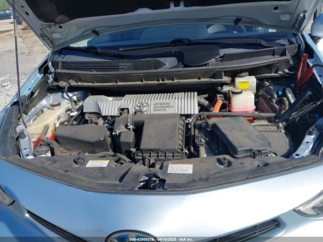 JTDZN3EU2GJ042440 Toyota Prius V Five