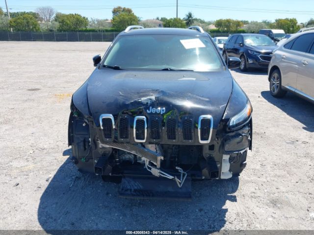 1C4PJLLBXJD510795 Jeep Cherokee Latitude Plus Fwd