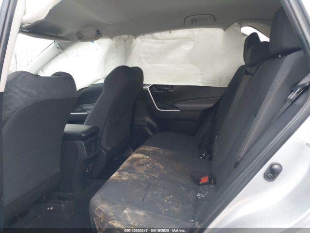2T3F1RFV0NC260675 Toyota RAV4 LE