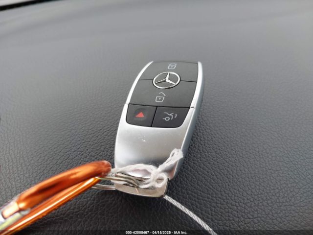 W1N0G8DB3NV327355 Mercedes-Benz Glc 300 Suv