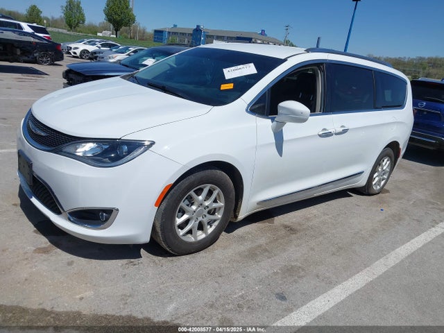 Chrysler Pacifica Touring L 2020 2C4RC1BG6LR125156 Image 2