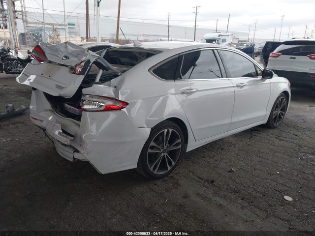 Ford Fusion Titanium 2019 3FA6P0K90KR236674 Image 4