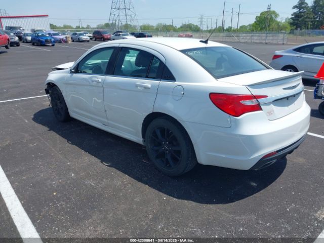 2014 CHRYSLER 200 1C3CCBCG9EN164645 Photo 2
