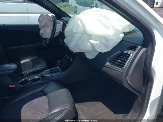 2014 CHRYSLER 200 1C3CCBCG9EN164645 Photo 4