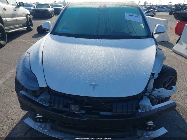 5YJ3E1EA6MF867643 Tesla MODEL 3