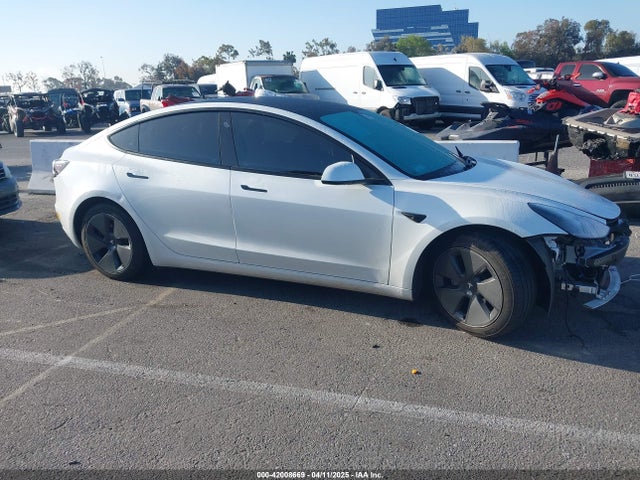 5YJ3E1EA6MF867643 Tesla MODEL 3
