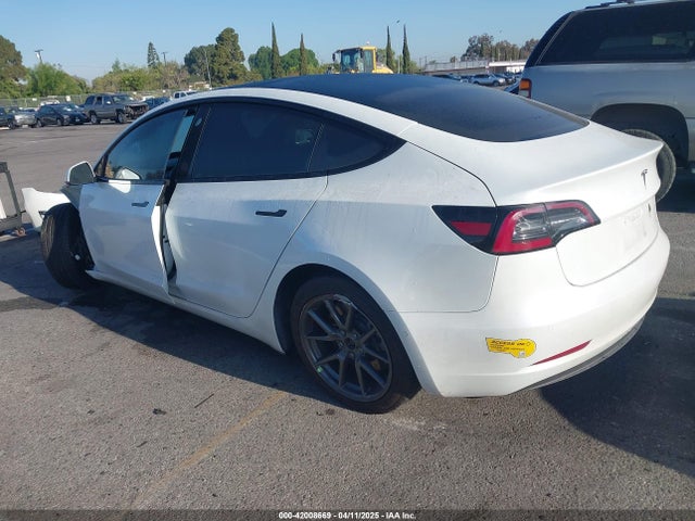 5YJ3E1EA6MF867643 Tesla MODEL 3
