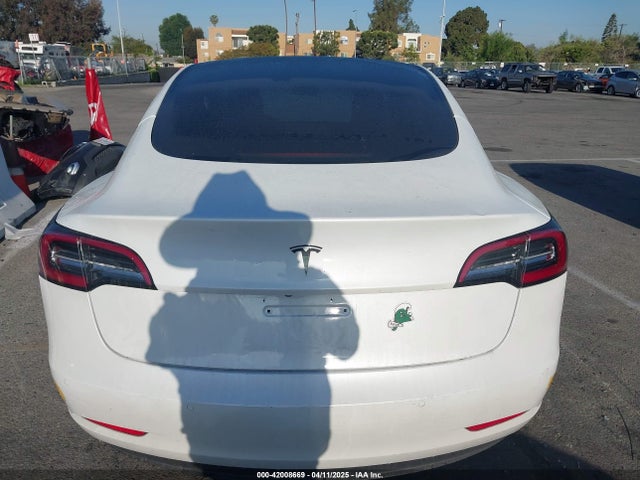 5YJ3E1EA6MF867643 Tesla MODEL 3