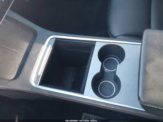 5YJ3E1EA6MF867643 Tesla MODEL 3