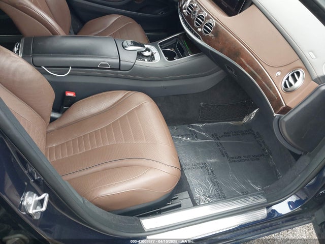 WDDUG8GB3LA517882 Mercedes-Benz S 560 4matic
