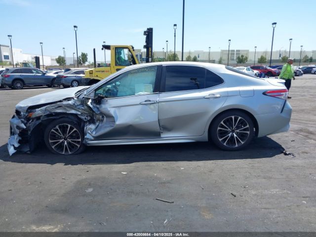 4T1B11HK6JU099401 Toyota CAMRY SE