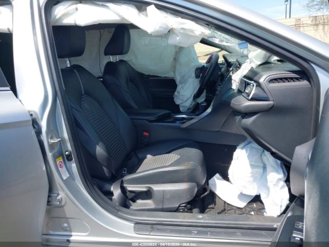 4T1B11HK6JU099401 Toyota CAMRY SE