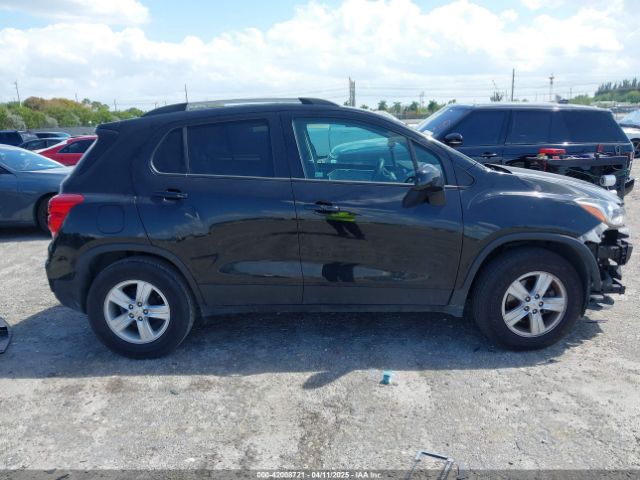 KL7CJLSB5MB310193 Chevrolet Trax Fwd Lt