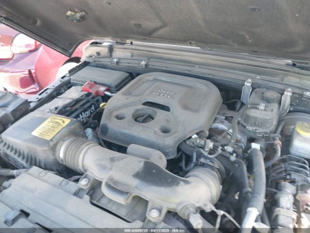 1C4HJXEN5JW261250 Jeep Wrangler Unlimited Sahara 4x4