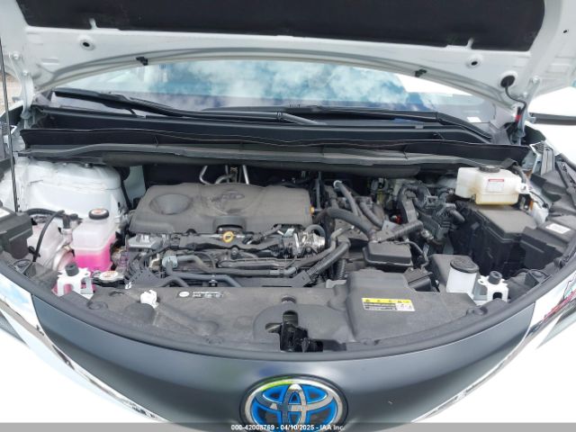 5TDYRKEC2RS193267 Toyota SIENNA XLE
