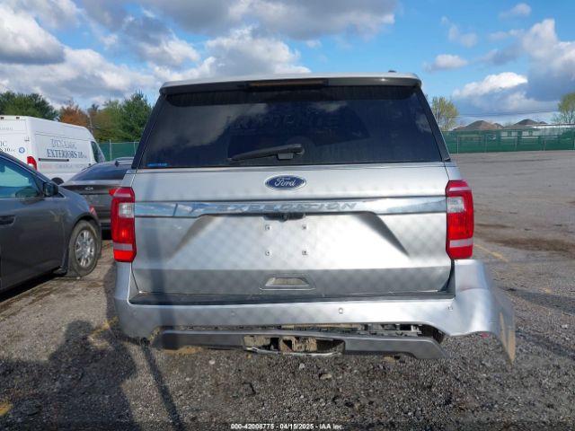 1FMJU1JTXJEA05956 Ford Expedition Xlt