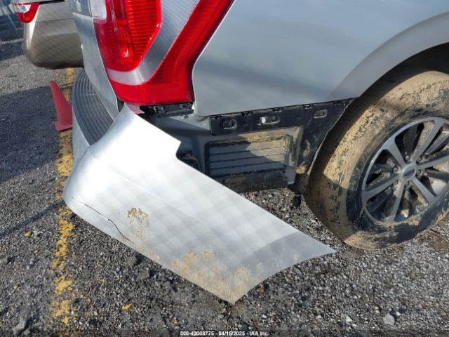 1FMJU1JTXJEA05956 Ford Expedition Xlt