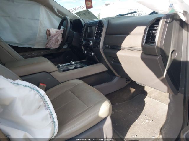 1FMJU1JTXJEA05956 Ford Expedition Xlt